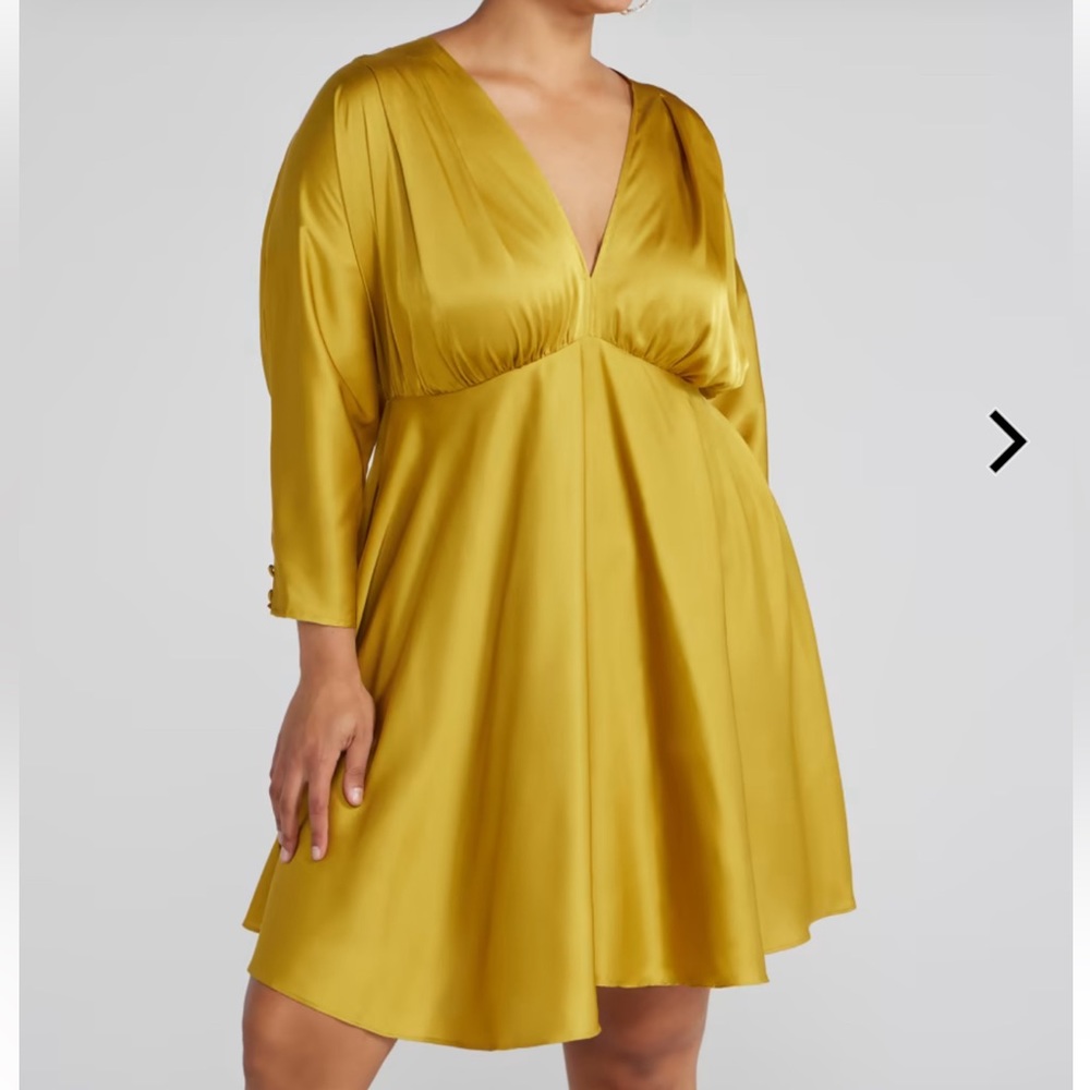 NEW WITH TAG! FASHION TO FIGURE DRESS! Perfect for holidays! SIZE 2 (18-20)